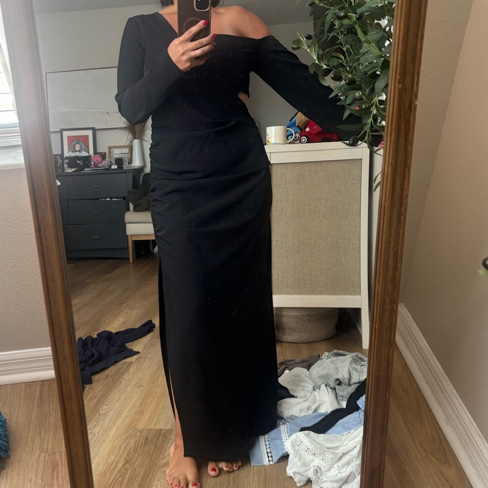 Zara Off-Shoulder Maxi Dress side cut out